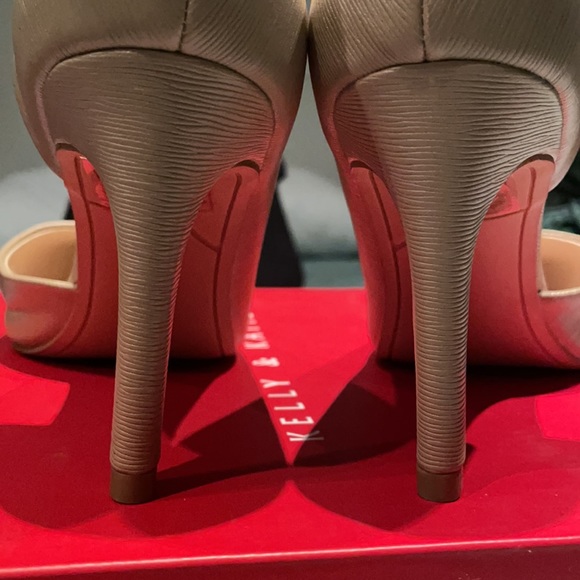 DONATED - Picture 7 of 10